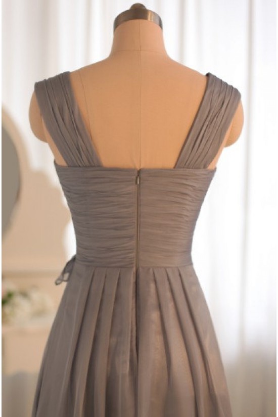 A-Line Grey Chiffon Floor-Length Bridesmaid Dresses/Wedding Party Dresses BD010500