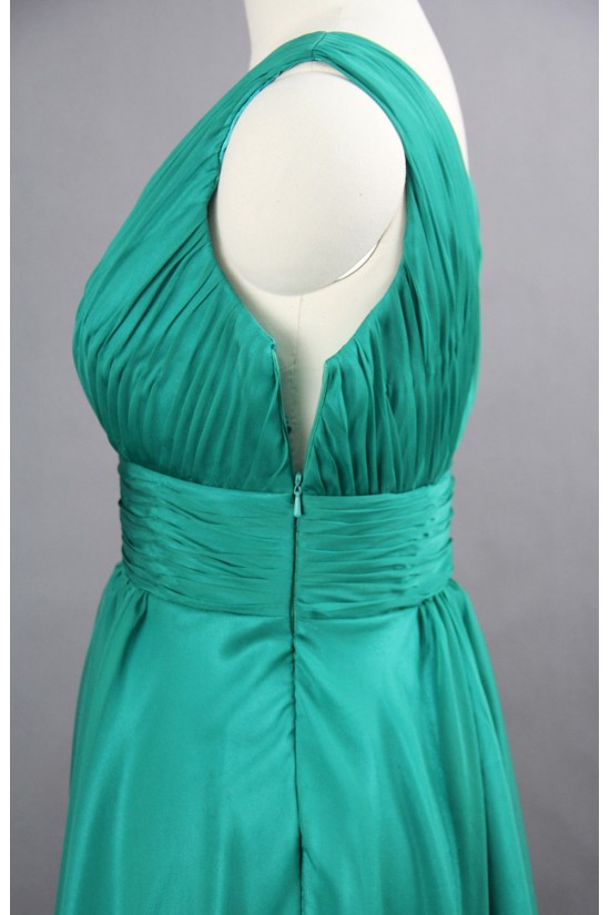A-Line V-Neck Long Green Chiffon Bridesmaid Dresses/Wedding Party Dresses BD010749 A-Line V-Neck Long Green Chiffon Bridesmaid Dresses/Wedding Party Dresses BD010749