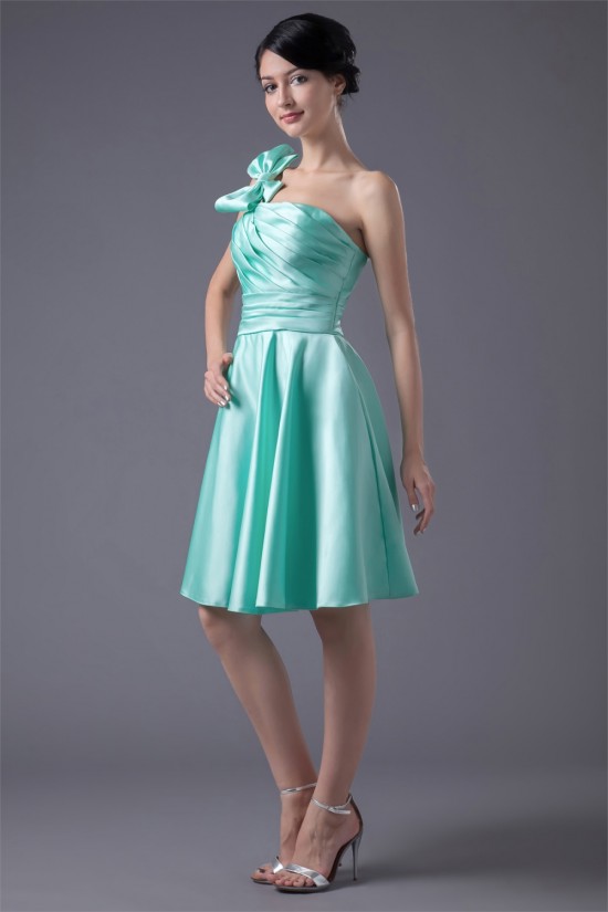 A-Line Knee-Length Bows Sleeveless Satin One-Shoulder Short Bridesmaid Dresses 02010465