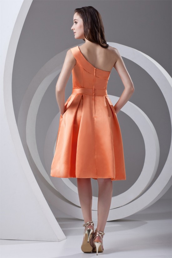 A-Line Knee-Length One-Shoulder Sleeveless Satin Short Bridesmaid Dresses 02010510 A-Line Knee-Length One-Shoulder Sleeveless Satin Short Bridesmaid Dresses 02010510