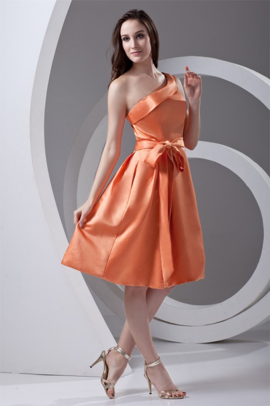 A-Line Knee-Length One-Shoulder Sleeveless Satin Short Bridesmaid Dresses 02010510 A-Line Knee-Length One-Shoulder Sleeveless Satin Short Bridesmaid Dresses 02010510