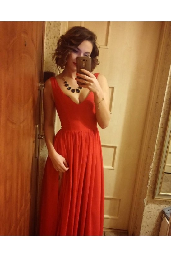 V-Neck Straps Sleeveless Long Red Chiffon Bridesmaid Prom Dresses Evening Gowns 3020205 V-Neck Straps Sleeveless Long Red Chiffon Bridesmaid Prom Dresses Evening Gowns 3020205