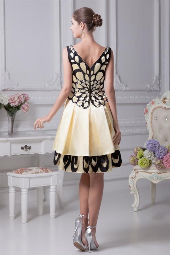 A-Line V-Neck Knee-Length Silk like Satin Sleeveless Mother of the Bride Dresses 2040102 A-Line V-Neck Knee-Length Silk like Satin Sleeveless Mother of the Bride Dresses 2040102