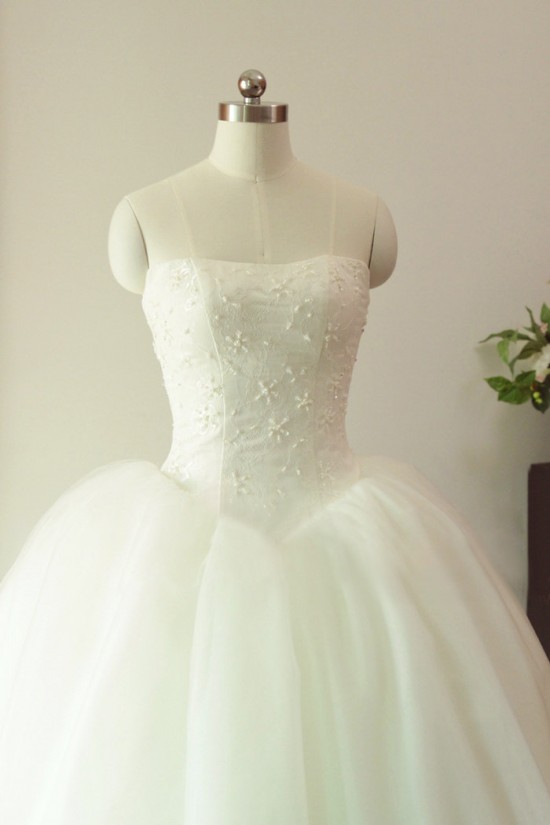 Ball Gown Strapless Bridal Gown Wedding Dress WD010454 Ball Gown Strapless Bridal Gown Wedding Dress WD010454