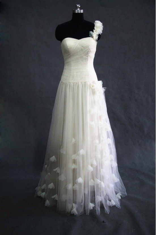 A-line One Shoulder Tulle Bridal Gown Wedding Dress WD010457 A-line One Shoulder Tulle Bridal Gown Wedding Dress WD010457