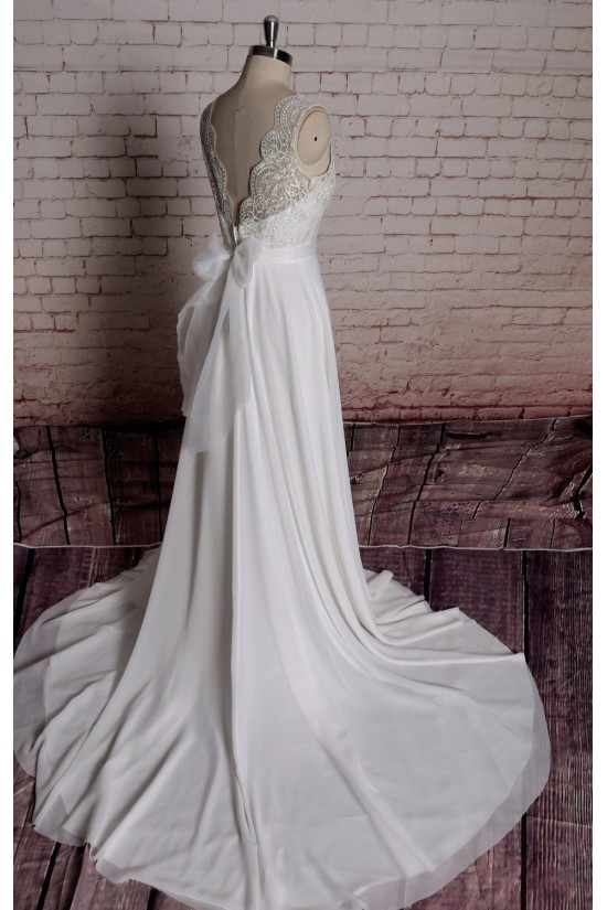 A-line V-neck Lace Bowknot Bridal Wedding Dresses WD010690 A-line V-neck Lace Bowknot Bridal Wedding Dresses WD010690