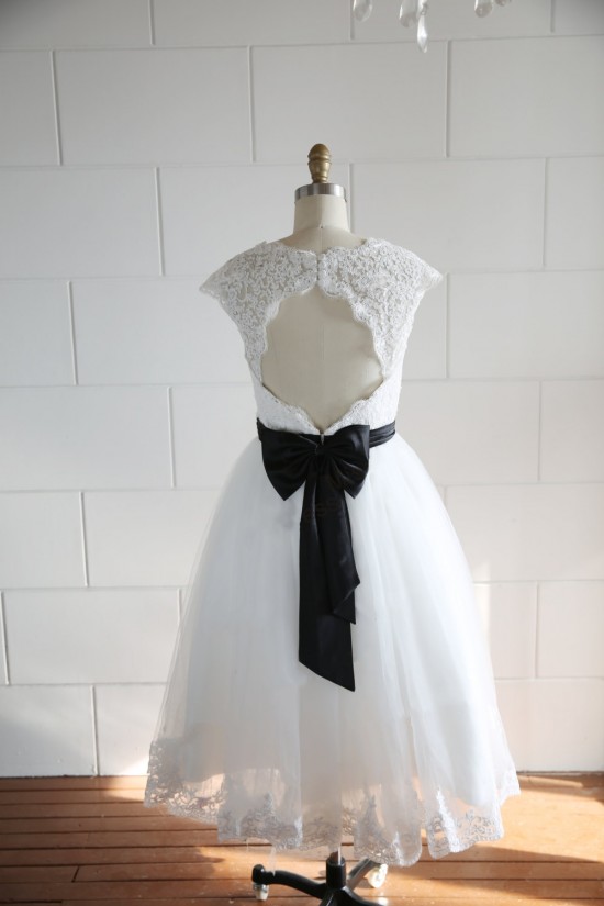 A-line Short Lace BowKnot Bridal Wedding Dresses WD010806 A-line Short Lace BowKnot Bridal Wedding Dresses WD010806