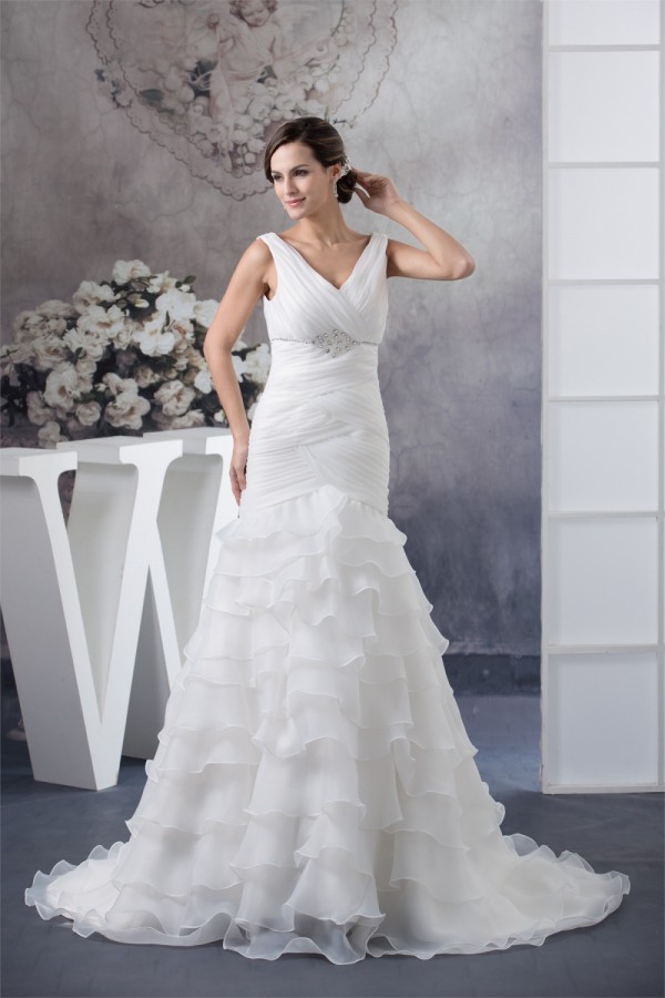 Elegant V-neck Sleep Crystal Beaded A Line Wedding Dress main image 0