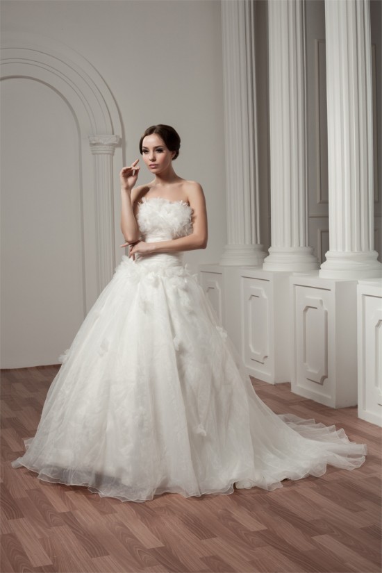 A-Line Sleeveless Strapless Court Train Wedding Dresses 2031035 A-Line Sleeveless Strapless Court Train Wedding Dresses 2031035