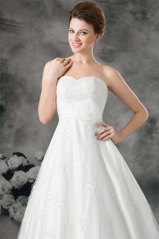 New Arrival Satin Lace Sweetheart A-Line Sleeveless Wedding Dresses 2031248