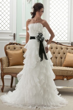 A-Line Strapless Court Train Wedding Dresses 2031444
