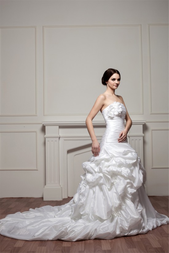 A-Line Satin Taffeta Strapless Sleeveless Chapel Train Wedding Dresses 2030538 A-Line Satin Taffeta Strapless Sleeveless Chapel Train Wedding Dresses 2030538