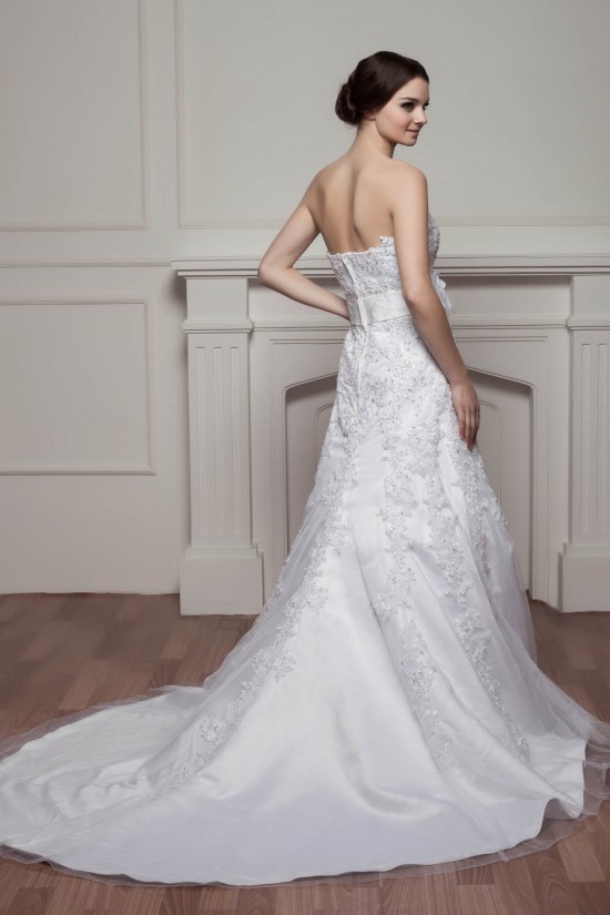 Fashionable Sleeveless A-Line Beaded Lace Strapless Wedding Dresses 2030706 Fashionable Sleeveless A-Line Beaded Lace Strapless Wedding Dresses 2030706