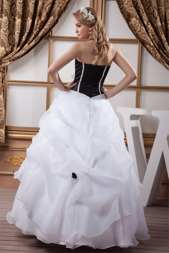 Ball Gown Halter Floor-Length Black White Beading Wedding Dresses 2030737 Ball Gown Halter Floor-Length Black White Beading Wedding Dresses 2030737