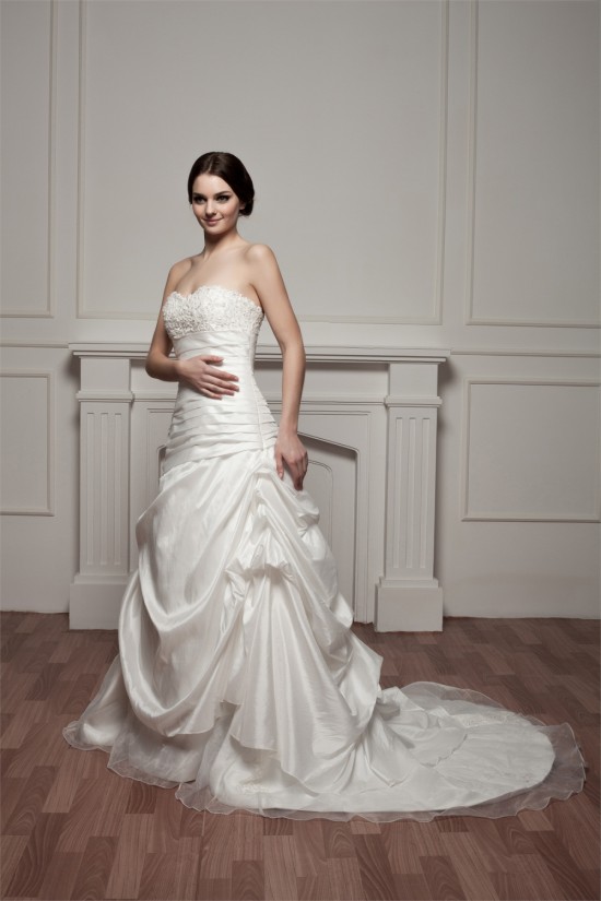 A-Line Sweetheart Court Train Lace Wedding Dresses 2030754 A-Line Sweetheart Court Train Lace Wedding Dresses 2030754