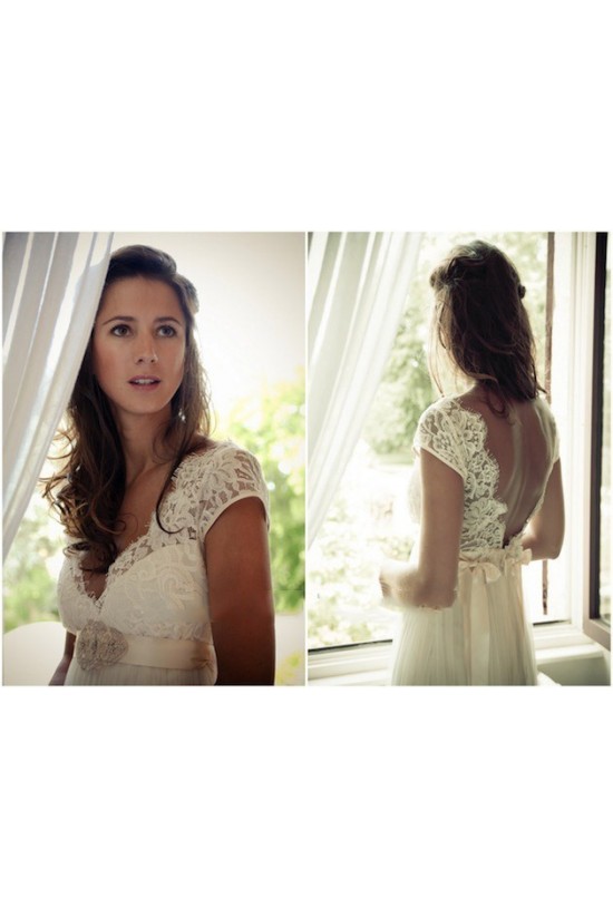 Empire Lace V-Neck Backless Wedding Dresses Bridal Gowns 3030133 Empire Lace V-Neck Backless Wedding Dresses Bridal Gowns 3030133